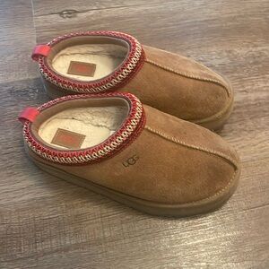 Ugg Taz